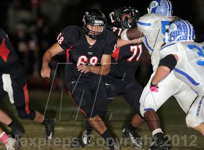 Thumbnail 3 in Troy vs. La Habra photogallery.