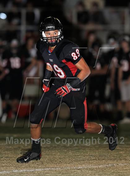 Thumbnail 3 in Troy vs. La Habra photogallery.