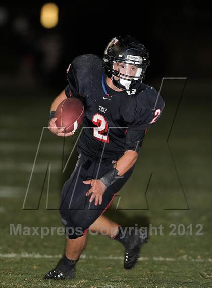 Thumbnail 1 in Troy vs. La Habra photogallery.