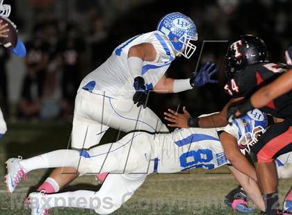 Thumbnail 3 in Troy vs. La Habra photogallery.