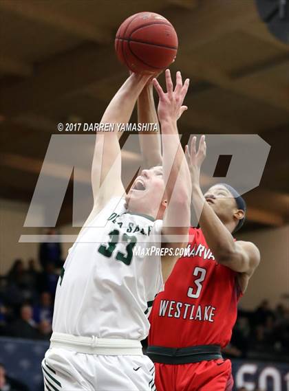 Thumbnail 2 in Harvard-Westlake vs. De La Salle (MaxPreps/DLS MLK Jr. Classic) photogallery.