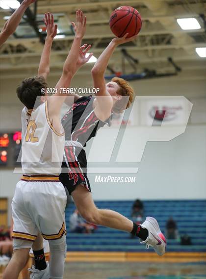 Thumbnail 1 in Bear River vs. Mountain View (Eagle Holidat Shootout) photogallery.