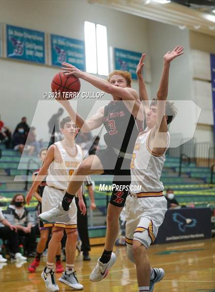 Thumbnail 2 in Bear River vs. Mountain View (Eagle Holidat Shootout) photogallery.