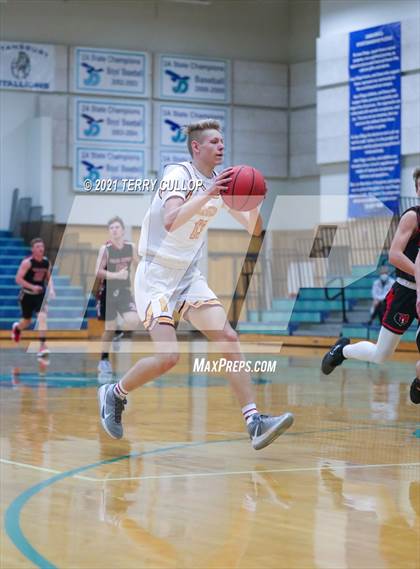 Thumbnail 3 in Bear River vs. Mountain View (Eagle Holidat Shootout) photogallery.