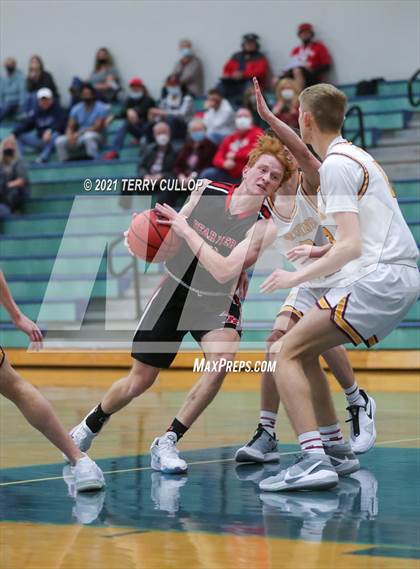 Thumbnail 2 in Bear River vs. Mountain View (Eagle Holidat Shootout) photogallery.