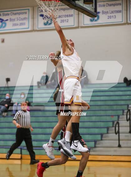 Thumbnail 3 in Bear River vs. Mountain View (Eagle Holidat Shootout) photogallery.