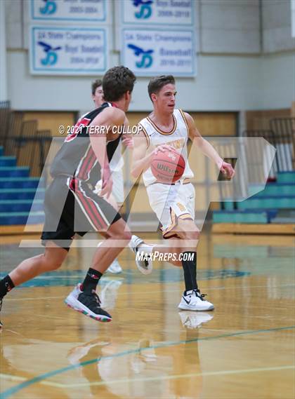 Thumbnail 1 in Bear River vs. Mountain View (Eagle Holidat Shootout) photogallery.