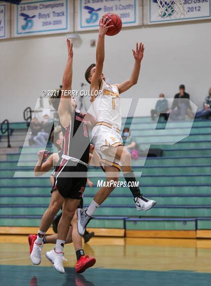 Thumbnail 1 in Bear River vs. Mountain View (Eagle Holidat Shootout) photogallery.