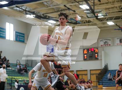 Thumbnail 1 in Bear River vs. Mountain View (Eagle Holidat Shootout) photogallery.