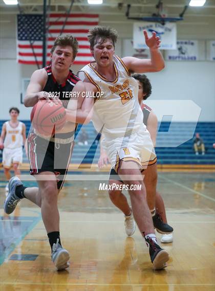 Thumbnail 1 in Bear River vs. Mountain View (Eagle Holidat Shootout) photogallery.