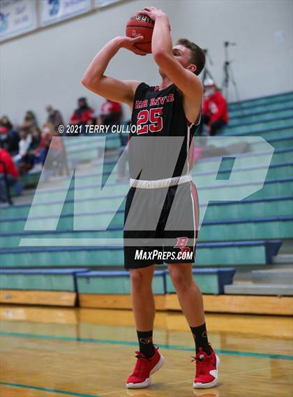 Thumbnail 1 in Bear River vs. Mountain View (Eagle Holidat Shootout) photogallery.