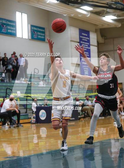 Thumbnail 1 in Bear River vs. Mountain View (Eagle Holidat Shootout) photogallery.