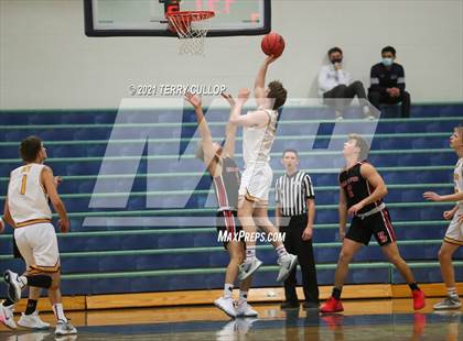 Thumbnail 3 in Bear River vs. Mountain View (Eagle Holidat Shootout) photogallery.