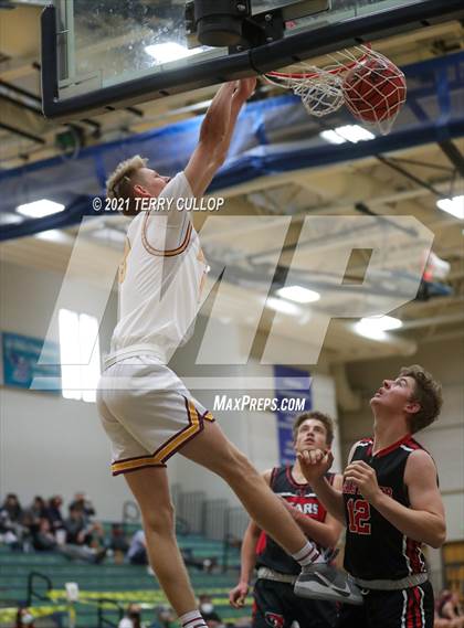 Thumbnail 1 in Bear River vs. Mountain View (Eagle Holidat Shootout) photogallery.