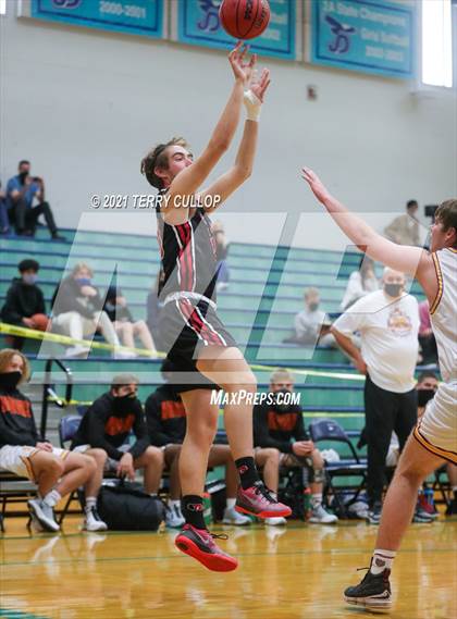 Thumbnail 2 in Bear River vs. Mountain View (Eagle Holidat Shootout) photogallery.