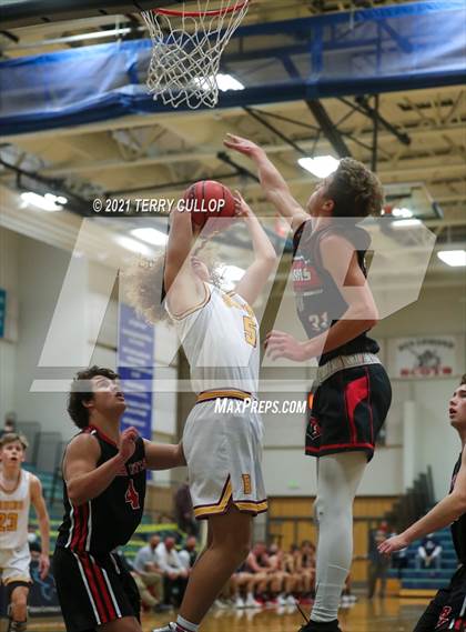 Thumbnail 3 in Bear River vs. Mountain View (Eagle Holidat Shootout) photogallery.