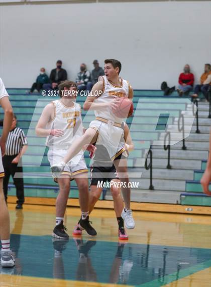 Thumbnail 1 in Bear River vs. Mountain View (Eagle Holidat Shootout) photogallery.
