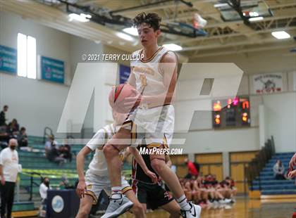 Thumbnail 2 in Bear River vs. Mountain View (Eagle Holidat Shootout) photogallery.
