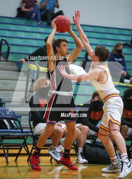 Thumbnail 1 in Bear River vs. Mountain View (Eagle Holidat Shootout) photogallery.