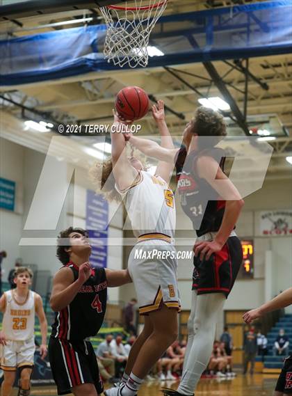 Thumbnail 1 in Bear River vs. Mountain View (Eagle Holidat Shootout) photogallery.