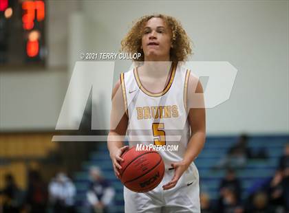 Thumbnail 2 in Bear River vs. Mountain View (Eagle Holidat Shootout) photogallery.
