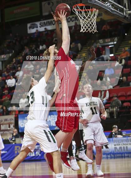 Thumbnail 3 in Newfield vs. Moriah (NYSPHSAA Class D Semifinal) photogallery.