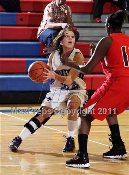 Thumbnail 2 in Coudersport vs. Aliquippa (PIAA Class A 1st Round) photogallery.
