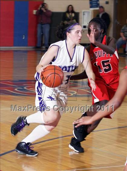 Thumbnail 2 in Coudersport vs. Aliquippa (PIAA Class A 1st Round) photogallery.