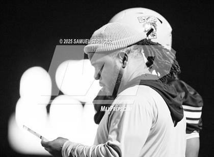 Thumbnail 3 in James Logan @ Tennyson photogallery.