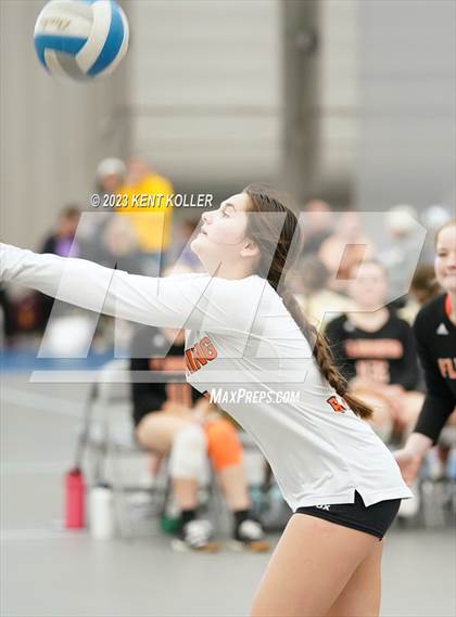 Thumbnail 2 in Royal Oak vs. Flushing (Beast of the East) photogallery.