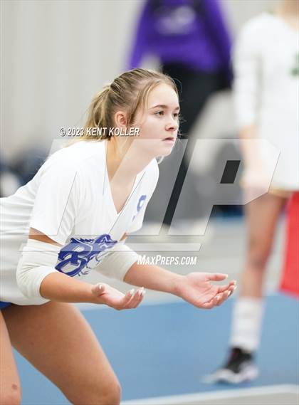 Thumbnail 1 in Royal Oak vs. Flushing (Beast of the East) photogallery.