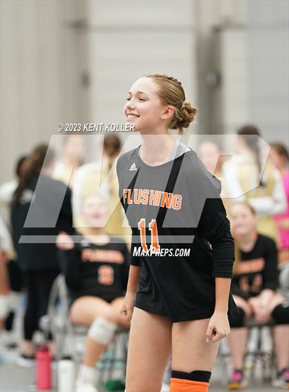 Thumbnail 3 in Royal Oak vs. Flushing (Beast of the East) photogallery.