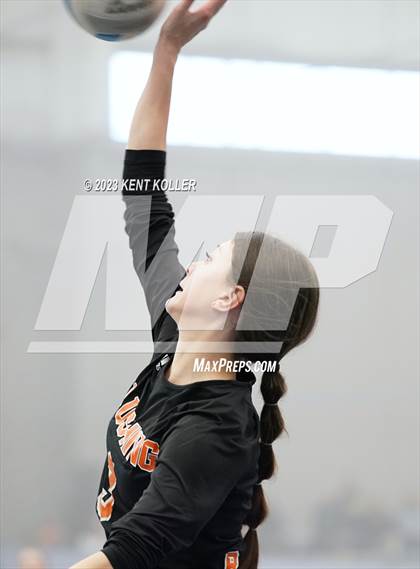 Thumbnail 3 in Royal Oak vs. Flushing (Beast of the East) photogallery.
