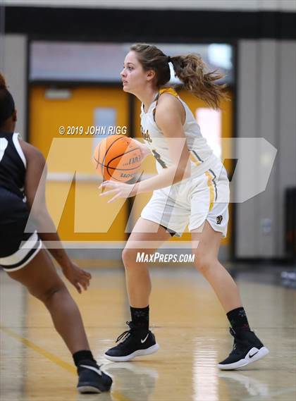 Thumbnail 2 in Alpharetta @ Sequoyah photogallery.