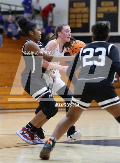 Thumbnail 2 in Alpharetta @ Sequoyah photogallery.