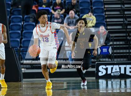 Thumbnail 2 in O'Dea @ Rainier Beach (WIAA 3A Semifinals) photogallery.