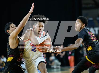 Thumbnail 2 in O'Dea @ Rainier Beach (WIAA 3A Semifinals) photogallery.