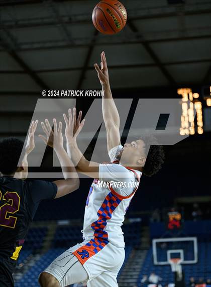 Thumbnail 2 in O'Dea @ Rainier Beach (WIAA 3A Semifinals) photogallery.
