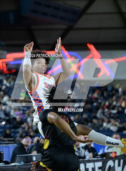 Thumbnail 2 in O'Dea @ Rainier Beach (WIAA 3A Semifinals) photogallery.