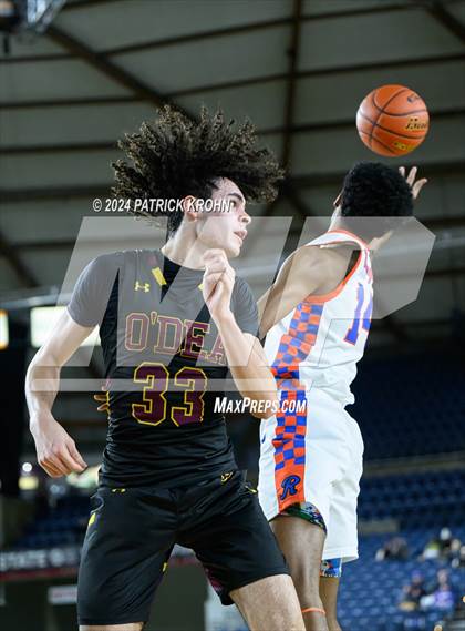 Thumbnail 2 in O'Dea @ Rainier Beach (WIAA 3A Semifinals) photogallery.