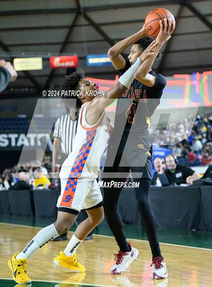 Thumbnail 3 in O'Dea @ Rainier Beach (WIAA 3A Semifinals) photogallery.