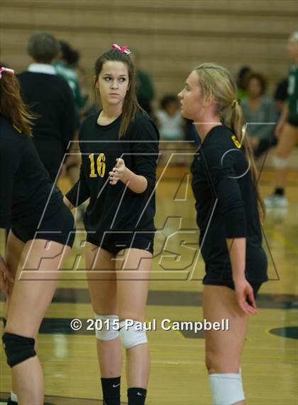 Thumbnail 3 in Gilbert vs Corona del Sol (Gilbert Invitational) photogallery.