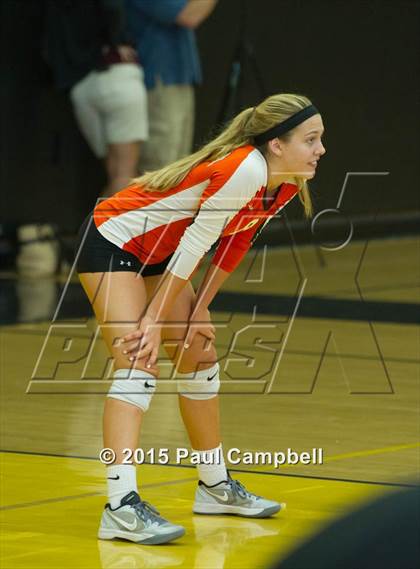 Thumbnail 1 in Gilbert vs Corona del Sol (Gilbert Invitational) photogallery.