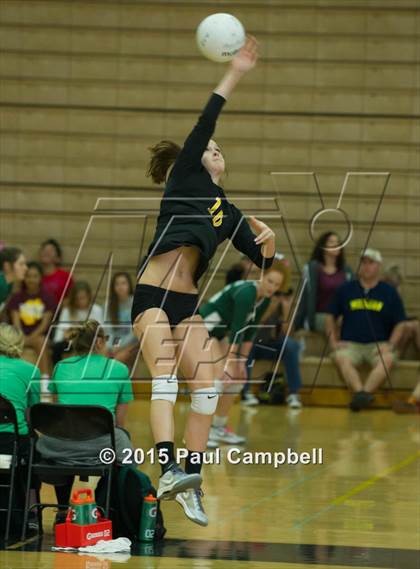 Thumbnail 3 in Gilbert vs Corona del Sol (Gilbert Invitational) photogallery.