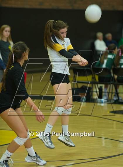 Thumbnail 3 in Gilbert vs Corona del Sol (Gilbert Invitational) photogallery.