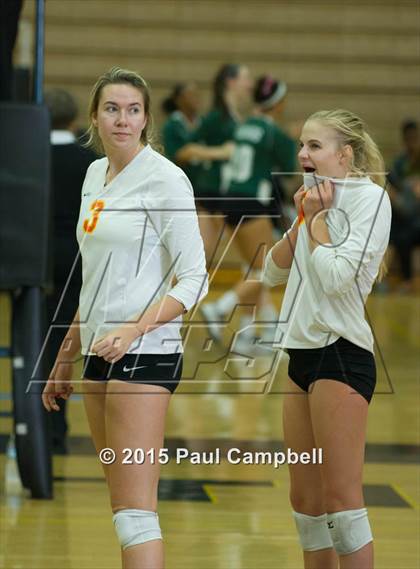 Thumbnail 2 in Gilbert vs Corona del Sol (Gilbert Invitational) photogallery.
