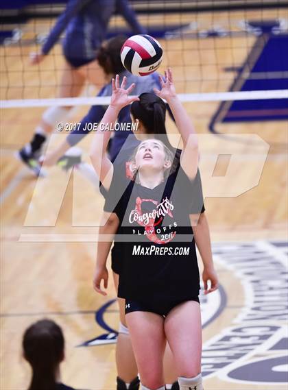 Thumbnail 3 in O'Connor vs Canyon (6A Region 4 Bi-District) photogallery.