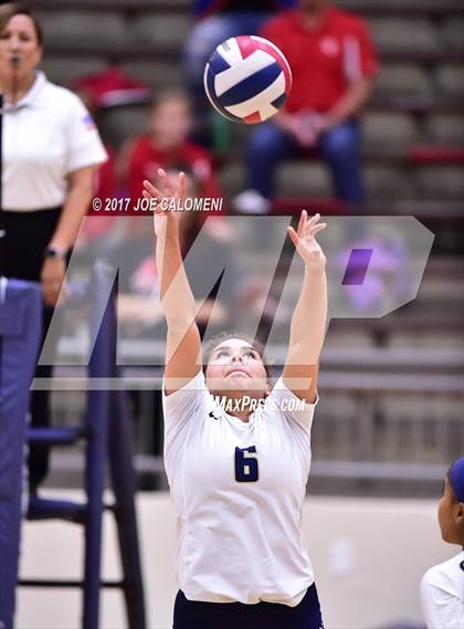 Thumbnail 2 in O'Connor vs Canyon (6A Region 4 Bi-District) photogallery.