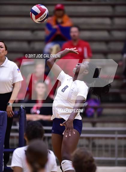 Thumbnail 1 in O'Connor vs Canyon (6A Region 4 Bi-District) photogallery.