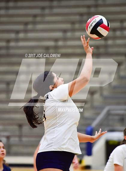 Thumbnail 1 in O'Connor vs Canyon (6A Region 4 Bi-District) photogallery.
